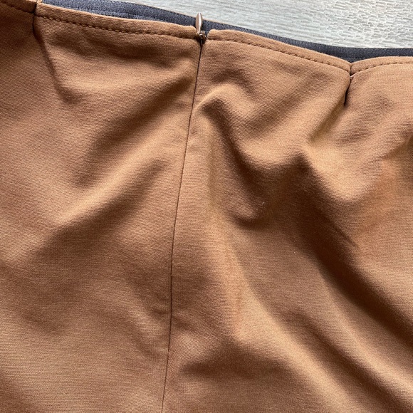 Lafayette‎ 148 Pencil Skirt with Slit- 12 - Picture 5 of 9